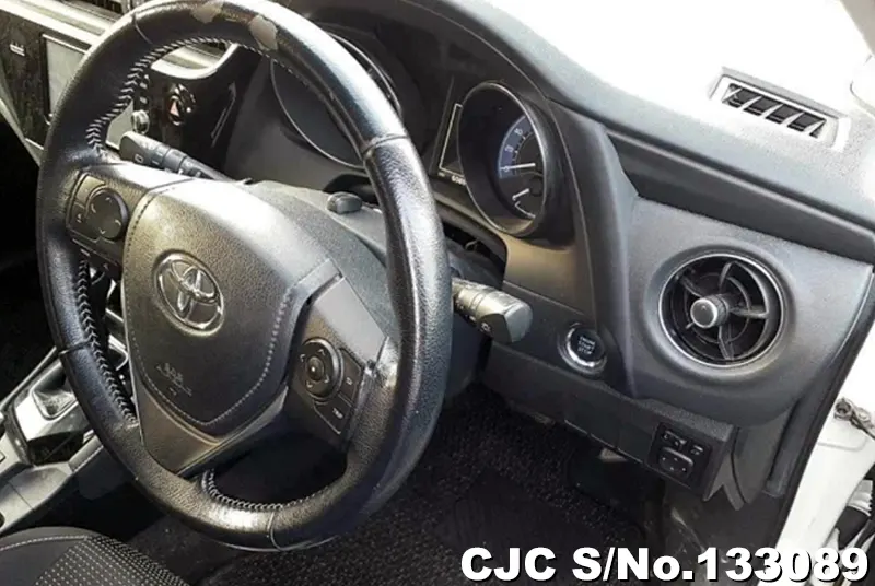 2016 Toyota / Auris Stock No. 133089