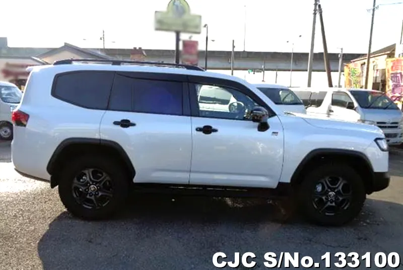 2025 Toyota / Land Cruiser Stock No. 133100