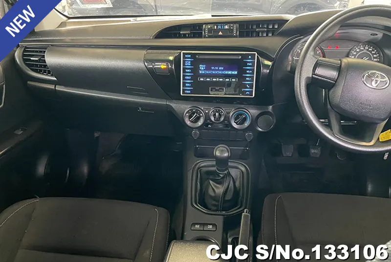 2019 Toyota / Hilux / Revo Stock No. 133106
