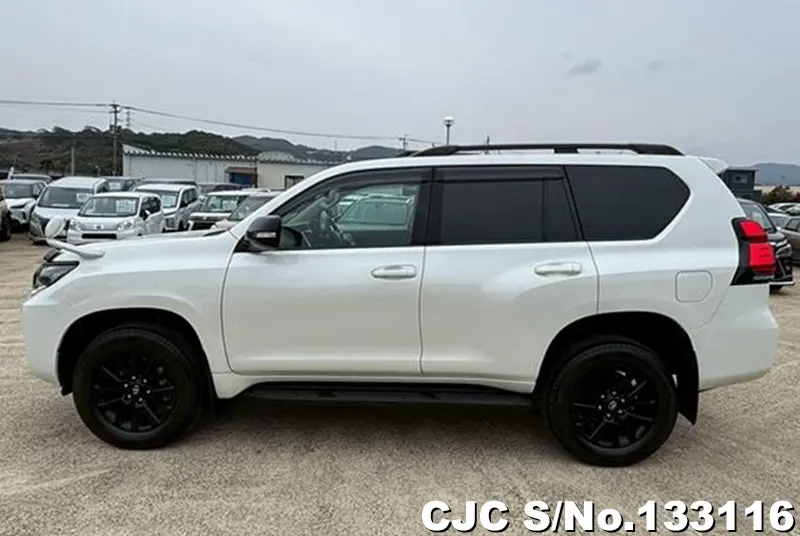 2023 Toyota / Land Cruiser Prado Stock No. 133116