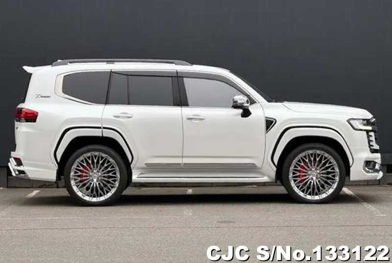 2021 Toyota / Land Cruiser Stock No. 133122