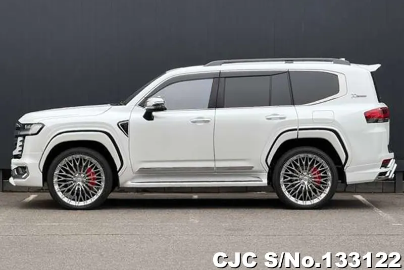 2021 Toyota / Land Cruiser Stock No. 133122