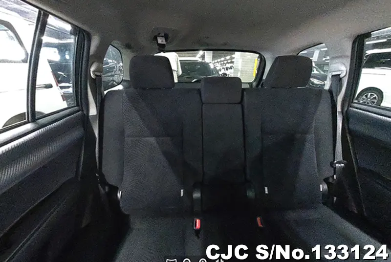 2013 Toyota / Corolla Fielder Stock No. 133124