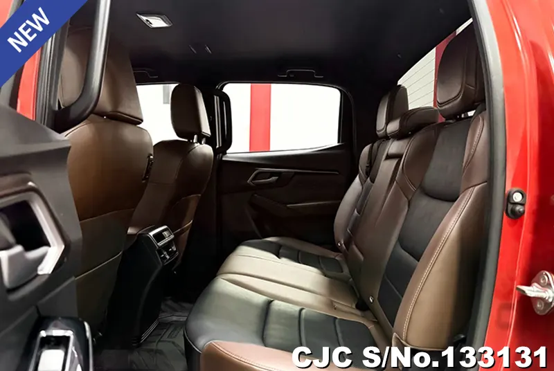 Isuzu D-Max in Orange for Sale Image 7