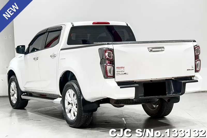 Isuzu D-Max in White for Sale Image 1