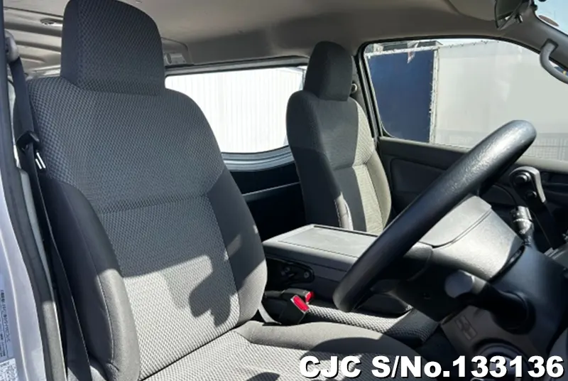 2020 Nissan / Caravan Stock No. 133136