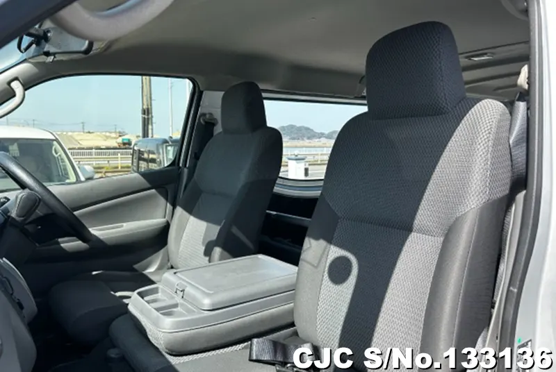 2020 Nissan / Caravan Stock No. 133136