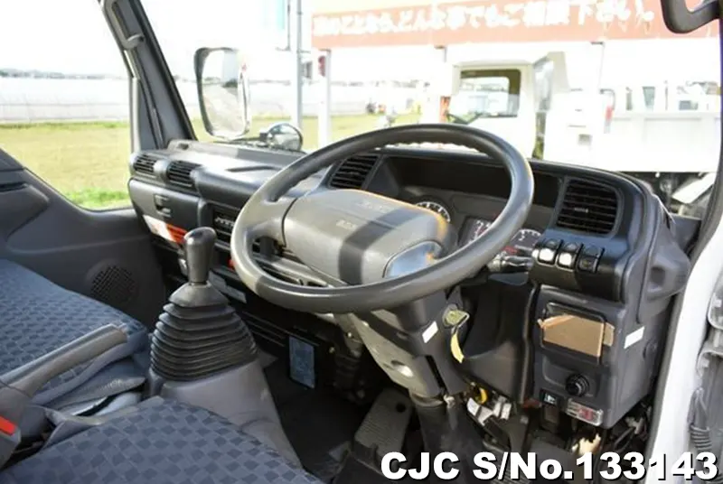 2006 Isuzu / Elf Stock No. 133143