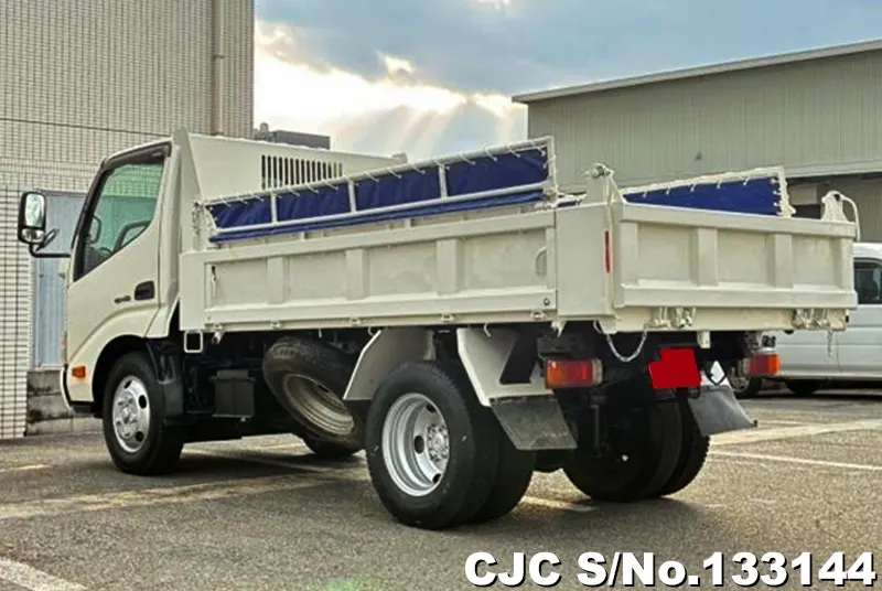 2014 Hino / Dutro Stock No. 133144