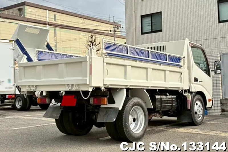 2014 Hino / Dutro Stock No. 133144