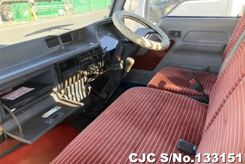 1987 Mitsubishi / Canter Stock No. 133151