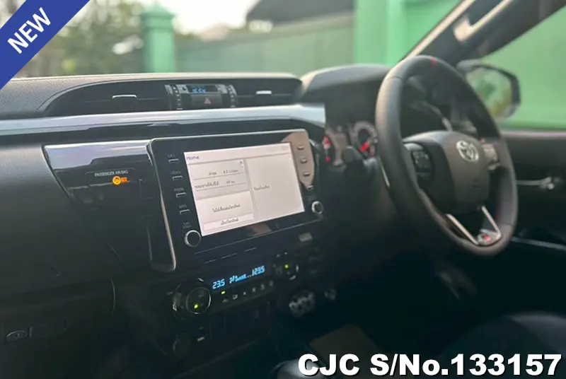 2022 Toyota / Hilux / Revo Stock No. 133157