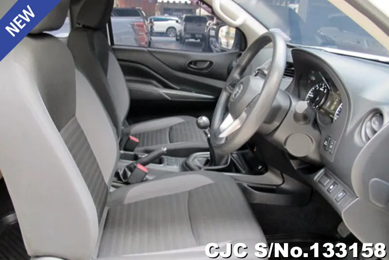 Nissan Navara in White for Sale Image 7