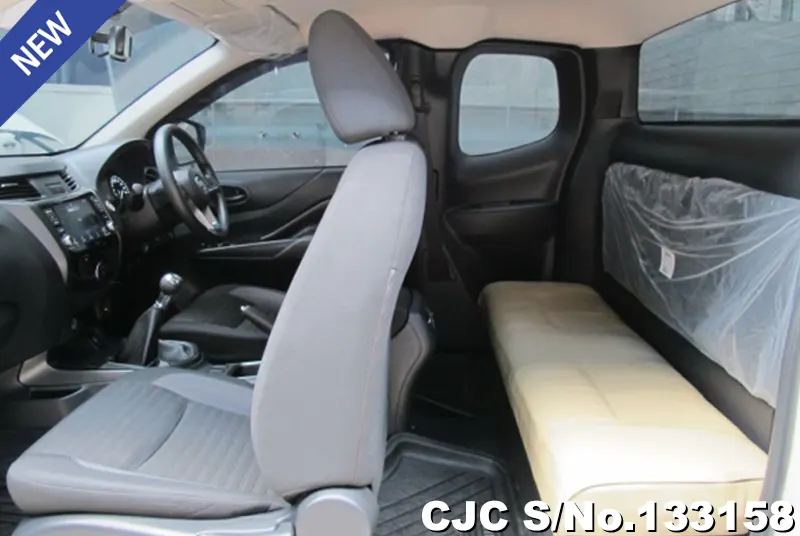Nissan Navara in White for Sale Image 10
