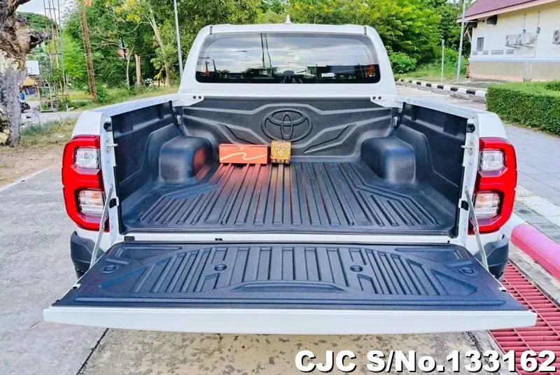 2024 Toyota / Hilux / Revo Stock No. 133162