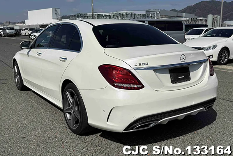 Mercedes Benz C Class in white for Sale Image 1