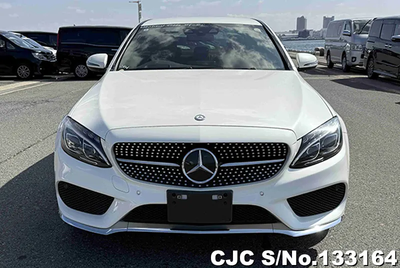 Mercedes Benz C Class in white for Sale Image 4