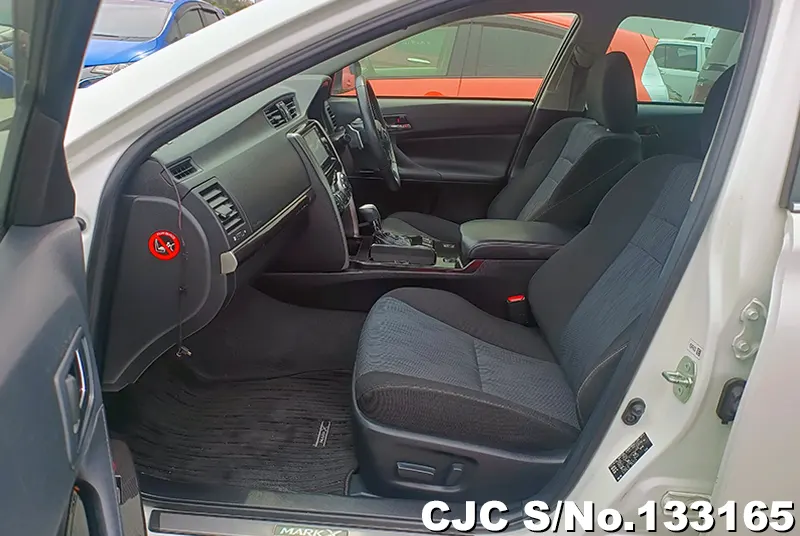 2017 Toyota / Mark X Stock No. 133165