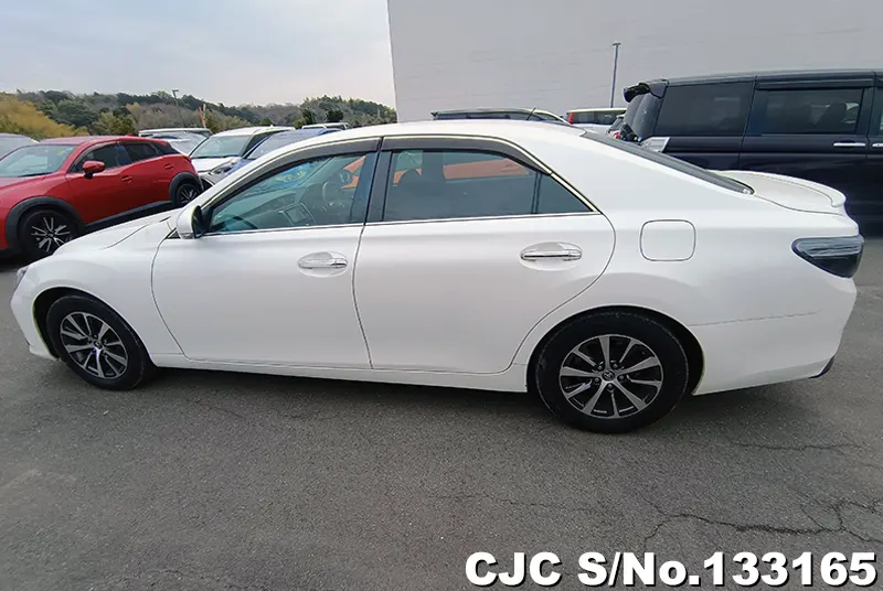 2017 Toyota / Mark X Stock No. 133165