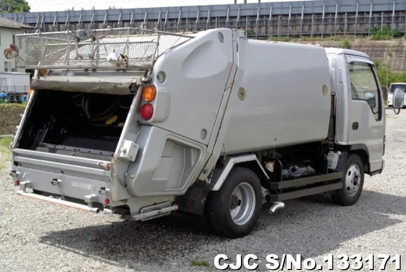 2004 Nissan / Condor Stock No. 133171