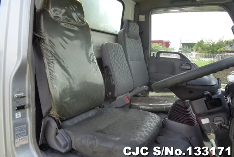 2004 Nissan / Condor Stock No. 133171