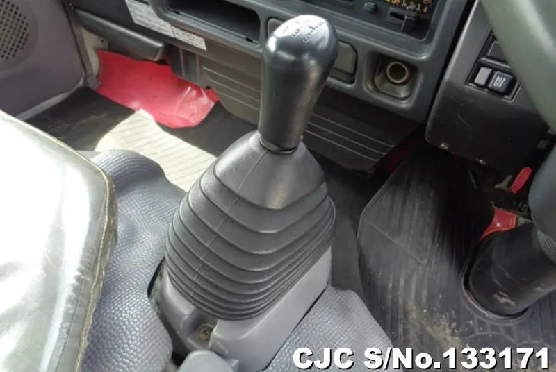 2004 Nissan / Condor Stock No. 133171