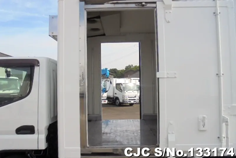 2017 Mitsubishi / Canter Stock No. 133174