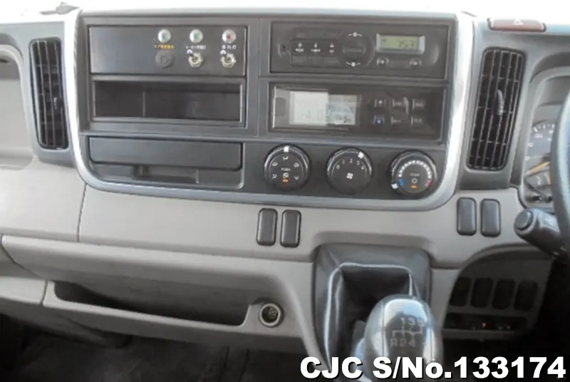 2017 Mitsubishi / Canter Stock No. 133174