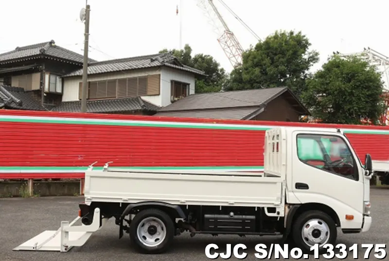 2012 Hino / Dutro Stock No. 133175