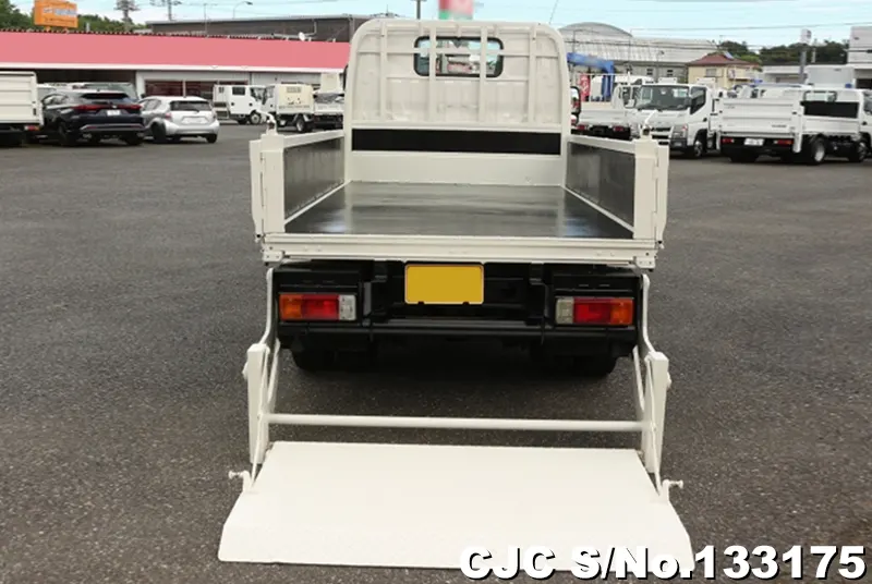 2012 Hino / Dutro Stock No. 133175