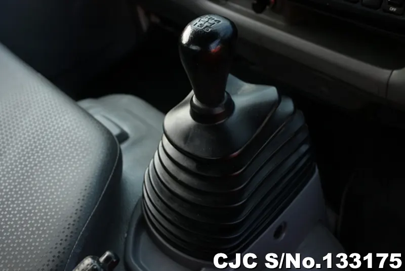 2012 Hino / Dutro Stock No. 133175