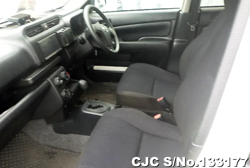 2020 Mazda / Familia Stock No. 133177