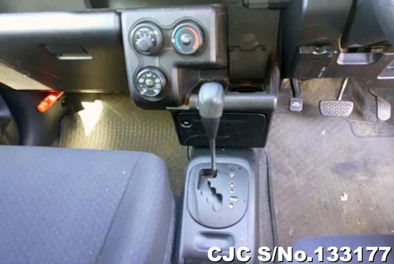 2020 Mazda / Familia Stock No. 133177