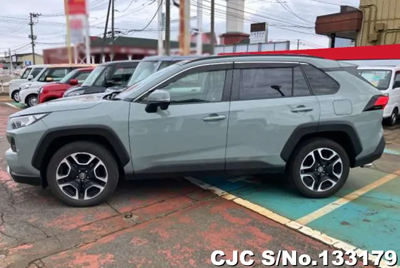 2021 Toyota / Rav4 Stock No. 133179