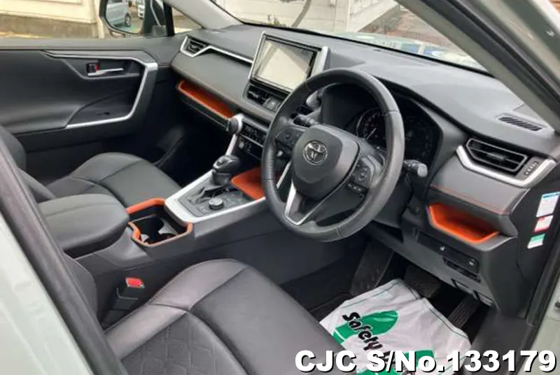 2021 Toyota / Rav4 Stock No. 133179