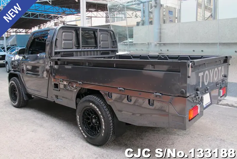 2025 Toyota / Hilux / Champ Stock No. 133188