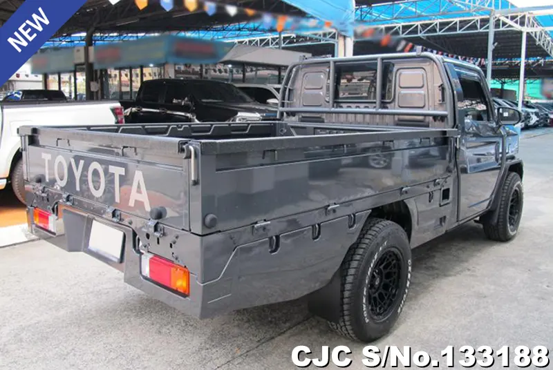 2025 Toyota / Hilux / Champ Stock No. 133188