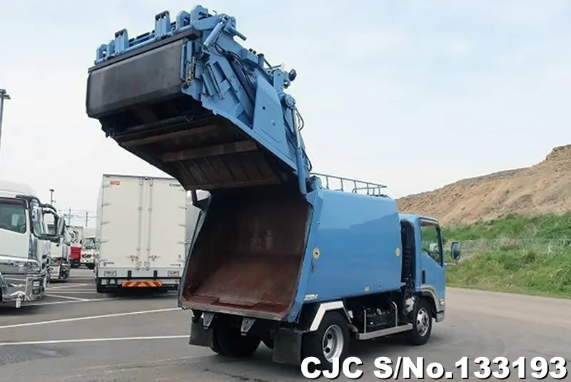 2010 Isuzu / Elf Stock No. 133193