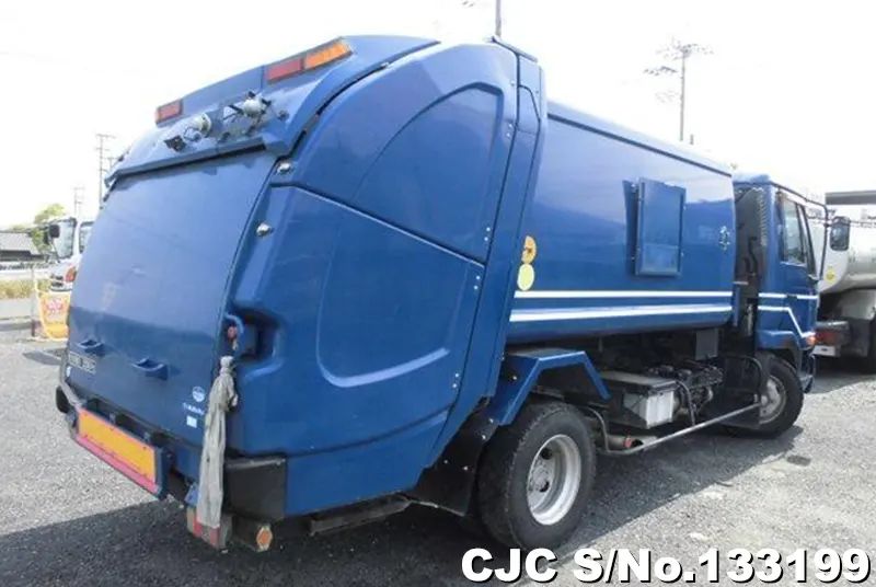 2010 Nissan / Condor Stock No. 133199