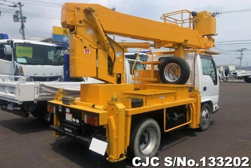 2010 Isuzu / Elf Stock No. 133202