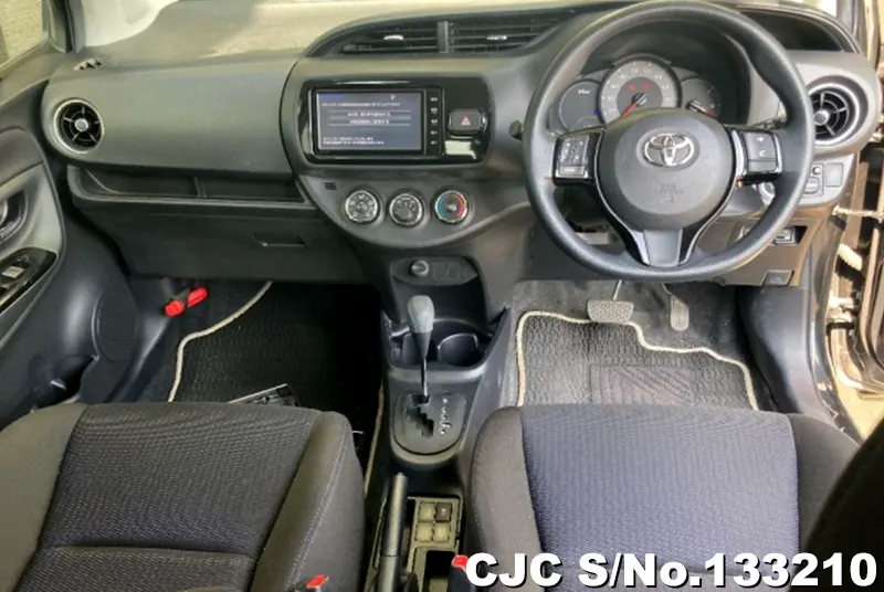 2016 Toyota / Vitz Stock No. 133210