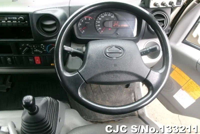 2013 Hino / Dutro Stock No. 133211