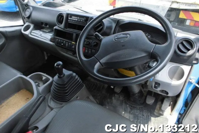 2014 Hino / Dutro Stock No. 133212