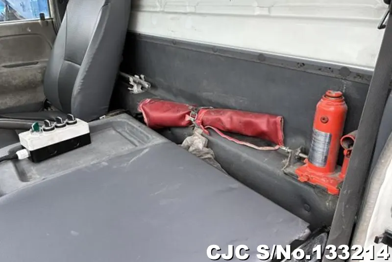 2007 Isuzu / Elf Stock No. 133214