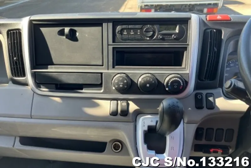 2017 Mitsubishi / Canter Stock No. 133216