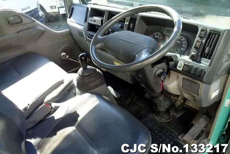 2010 Isuzu / Elf Stock No. 133217