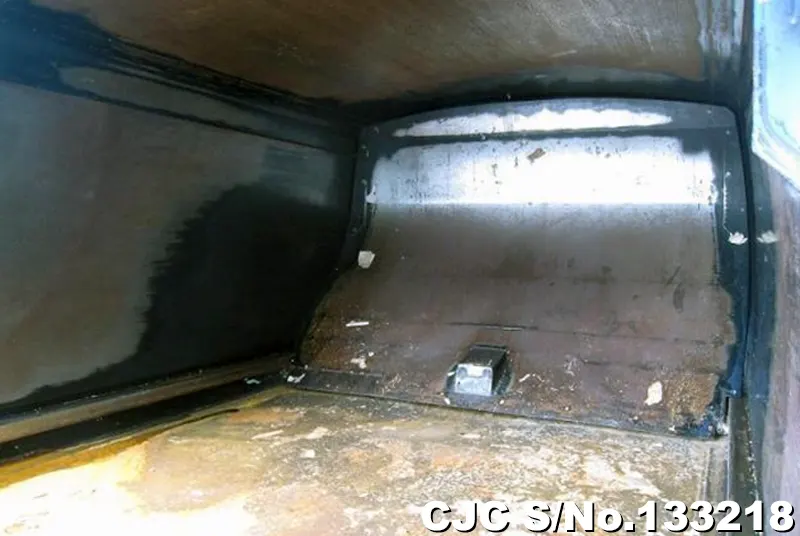 2009 Isuzu / Elf Stock No. 133218