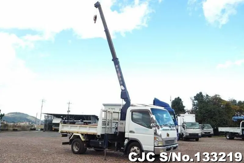 2004 Mitsubishi / Canter Stock No. 133219