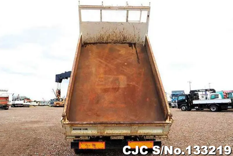 2004 Mitsubishi / Canter Stock No. 133219