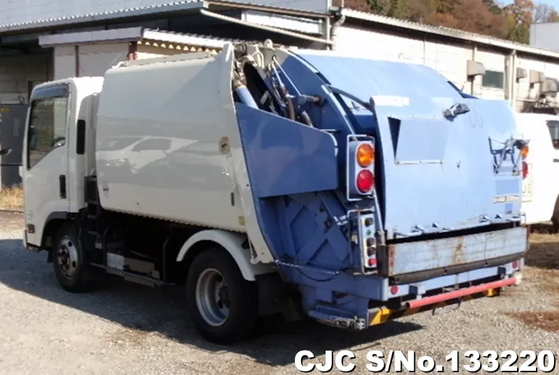 2009 Isuzu / Elf Stock No. 133220